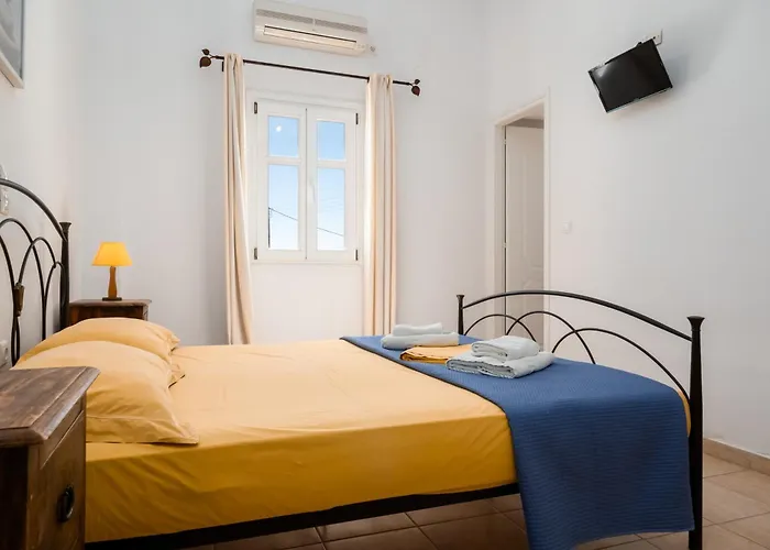 Aparthotel Afroditi 3*