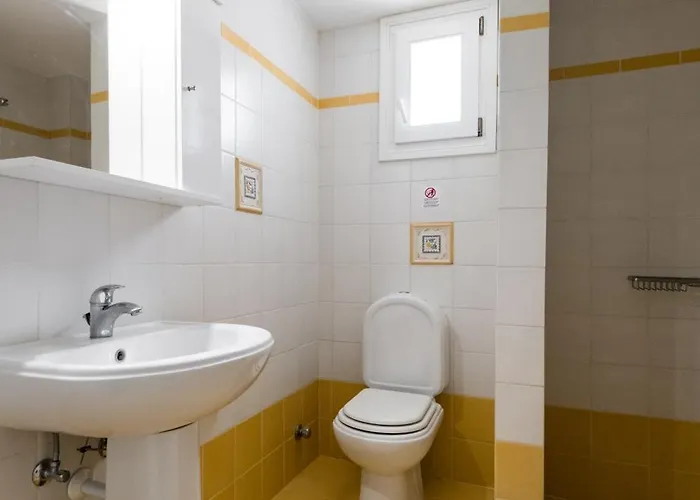 Afroditi Aparthotel 3*